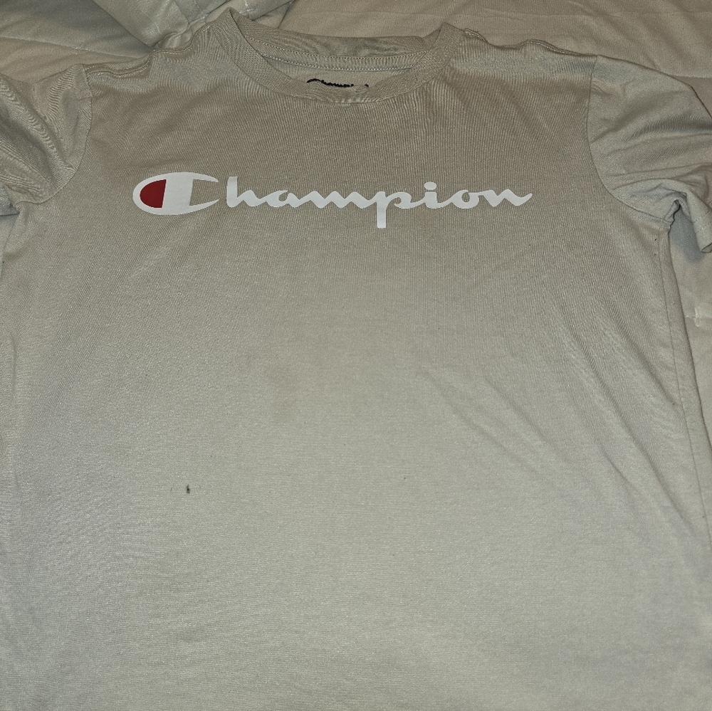 🎄CHAMPION TSHIRT